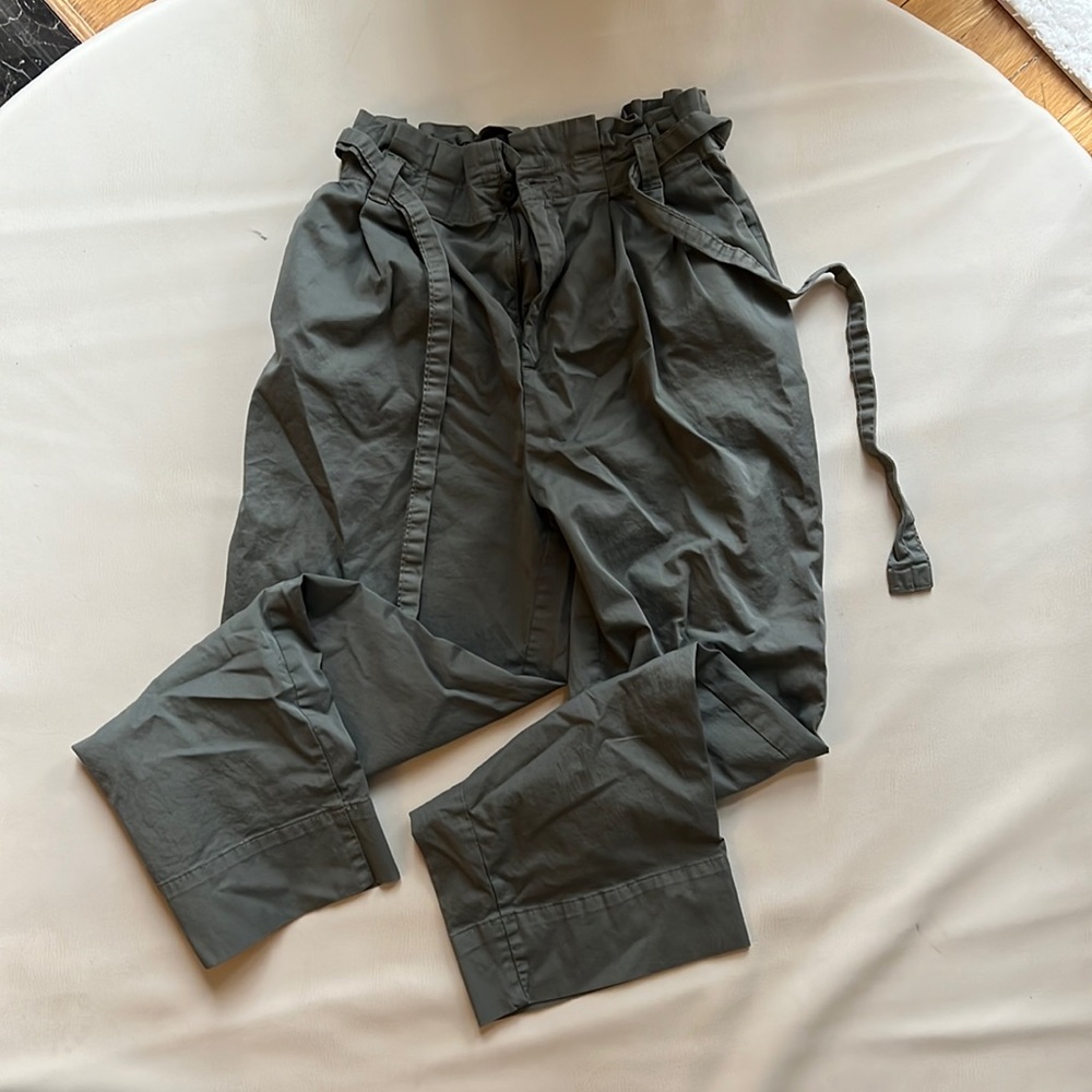 Everlane green high waisted gathered pants